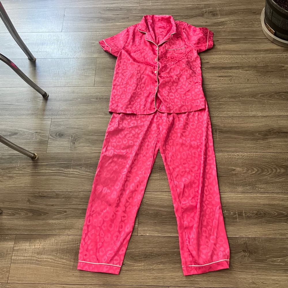 Hot Pink Satin Leopard Pajama Set Short Sleeve Top and Pants 2 Piece Small